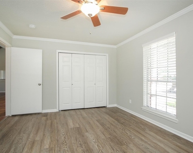 13303 Hampton Falls Drive - Photo Thumbnail 21