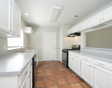 13303 Hampton Falls Drive - Photo Thumbnail 14