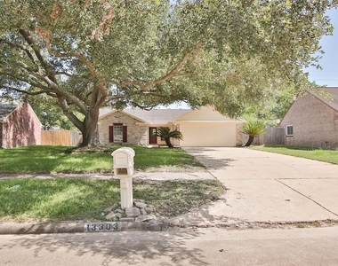 13303 Hampton Falls Drive - Photo Thumbnail 2