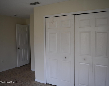 334 Bordeaux Avenue Ne - Photo Thumbnail 25