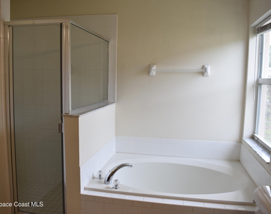 334 Bordeaux Avenue Ne - Photo Thumbnail 23