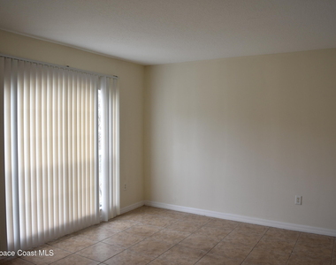 334 Bordeaux Avenue Ne - Photo Thumbnail 2