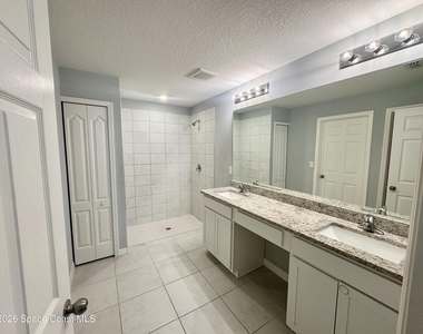 549 Como Avenue Ne - Photo Thumbnail 11