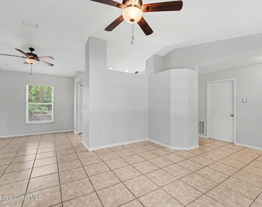 1699 Givens Court Nw - Photo Thumbnail 3