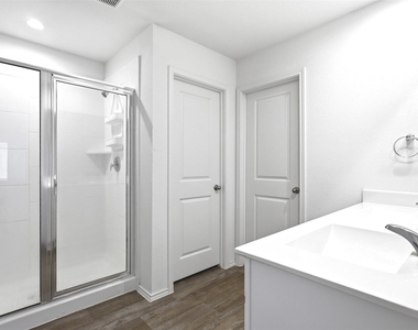 4214 Berwick Park Lane - Photo Thumbnail 10