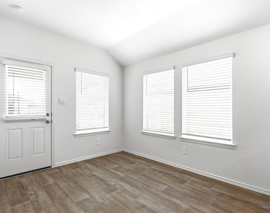 4214 Berwick Park Lane - Photo Thumbnail 7