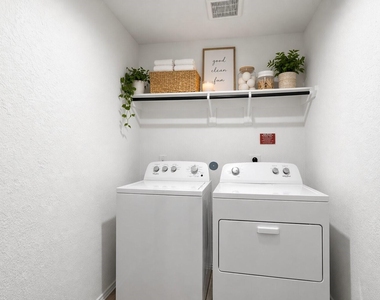 4214 Berwick Park Lane - Photo Thumbnail 15