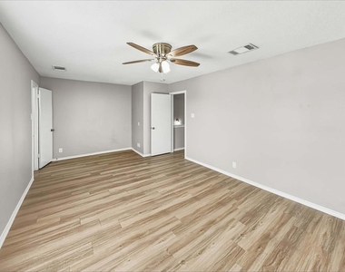 1405 Comfort Street - Photo Thumbnail 20