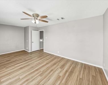 1405 Comfort Street - Photo Thumbnail 18