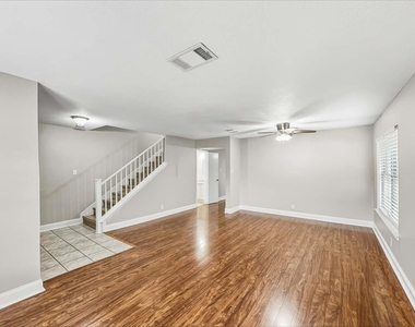 1405 Comfort Street - Photo Thumbnail 3