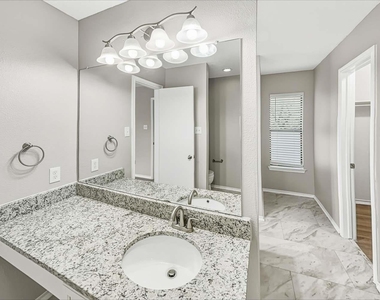 1405 Comfort Street - Photo Thumbnail 13
