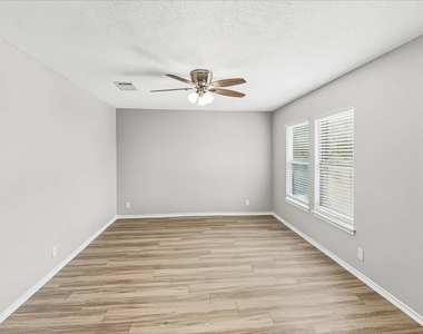 1405 Comfort Street - Photo Thumbnail 19