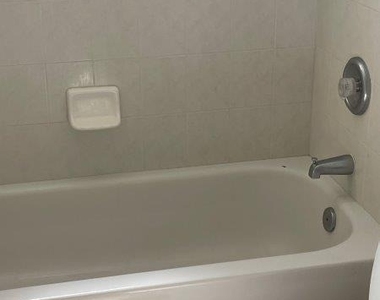 2362 Glasbern Circle - Photo Thumbnail 22