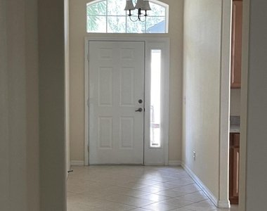 2362 Glasbern Circle - Photo Thumbnail 2
