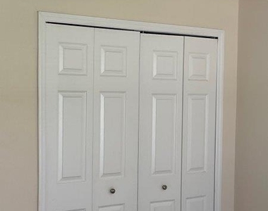 2362 Glasbern Circle - Photo Thumbnail 25