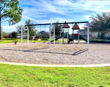 2534 Pines Pointe Dr - Photo Thumbnail 22