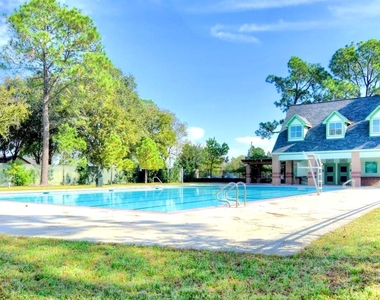 2534 Pines Pointe Dr - Photo Thumbnail 23