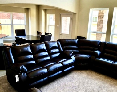 2534 Pines Pointe Dr - Photo Thumbnail 11