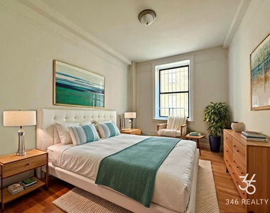 555 Edgecombe Avenue - Photo Thumbnail 1