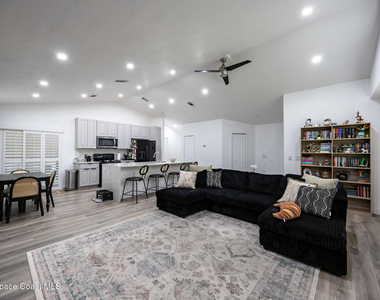 6655 Corto Road - Photo Thumbnail 24
