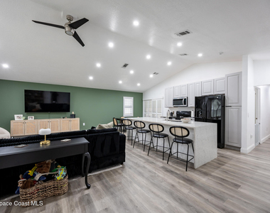 6655 Corto Road - Photo Thumbnail 22