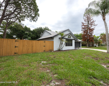 6655 Corto Road - Photo Thumbnail 2