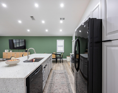 6655 Corto Road - Photo Thumbnail 20