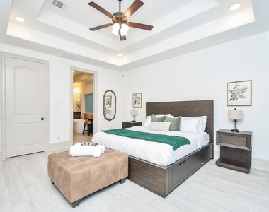 3224 Stingray Cove Dr - Photo Thumbnail 9