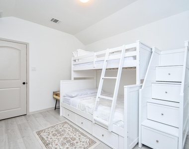 3224 Stingray Cove Dr - Photo Thumbnail 23