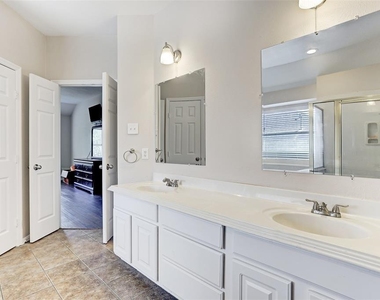 8607 Saratoga Drive - Photo Thumbnail 20