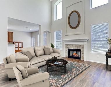 8607 Saratoga Drive - Photo Thumbnail 14