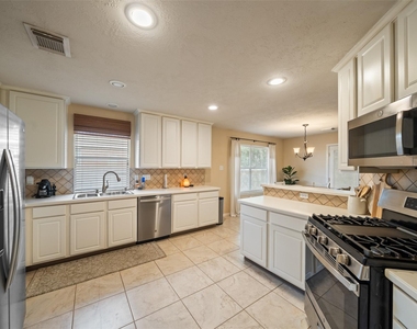 135 S Delta Mill Circle - Photo Thumbnail 9