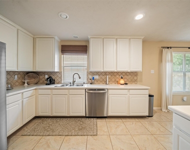 135 S Delta Mill Circle - Photo Thumbnail 10