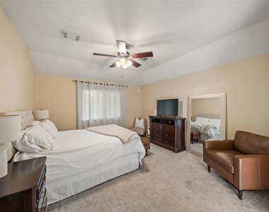 135 S Delta Mill Circle - Photo Thumbnail 13