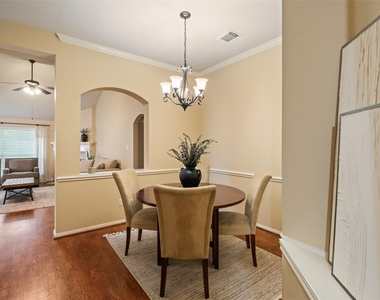 135 S Delta Mill Circle - Photo Thumbnail 3