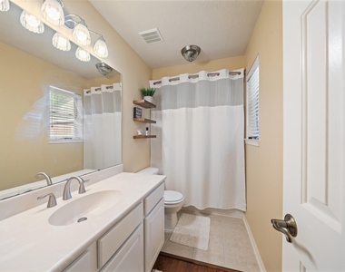 135 S Delta Mill Circle - Photo Thumbnail 16