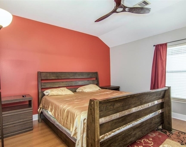 1720 Elgin Street - Photo Thumbnail 12