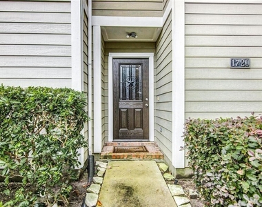 1720 Elgin Street - Photo Thumbnail 1