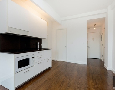 West 91st Street - Photo Thumbnail 2
