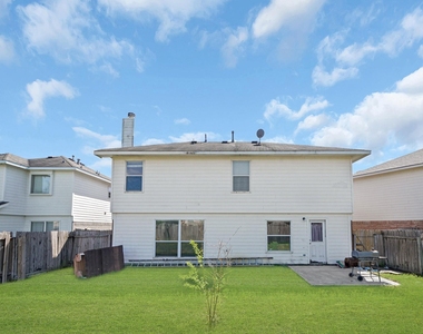 307 Gateship Drive - Photo Thumbnail 23