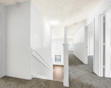 307 Gateship Drive - Photo Thumbnail 10