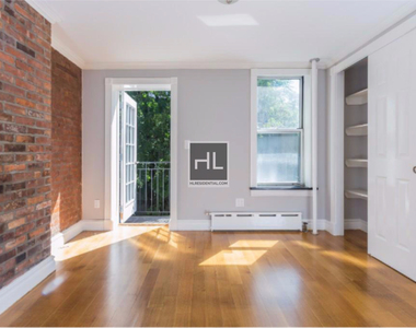 E 7th St. - Photo Thumbnail 1