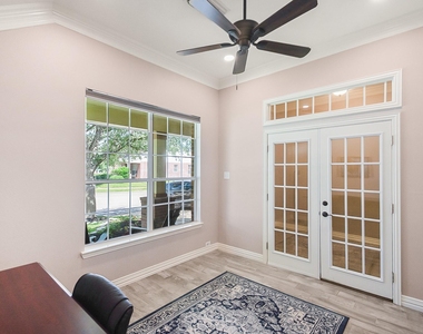 11302 N Creekwood Hills Lane - Photo Thumbnail 7