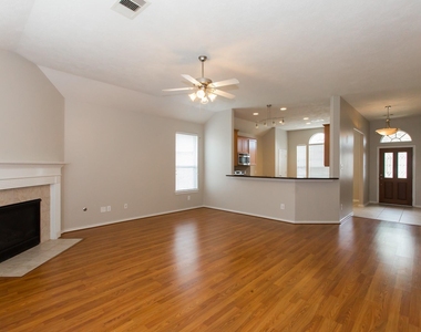 10206 N Pine Ivy Lane - Photo Thumbnail 2