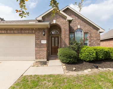10206 N Pine Ivy Lane - Photo Thumbnail 1