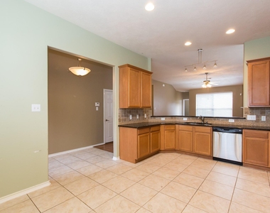 10206 N Pine Ivy Lane - Photo Thumbnail 6