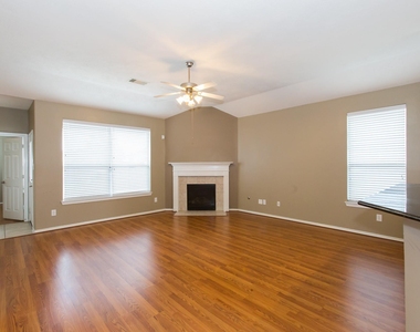 10206 N Pine Ivy Lane - Photo Thumbnail 3