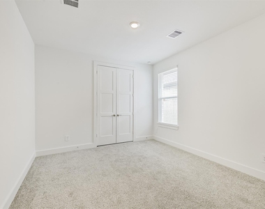 218 Springfield Terrace Court - Photo Thumbnail 23
