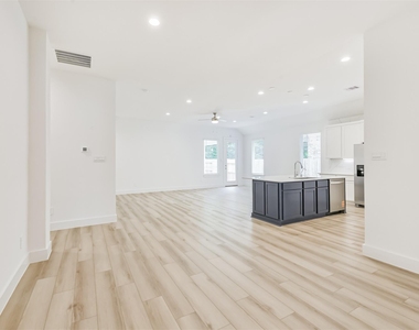 218 Springfield Terrace Court - Photo Thumbnail 17