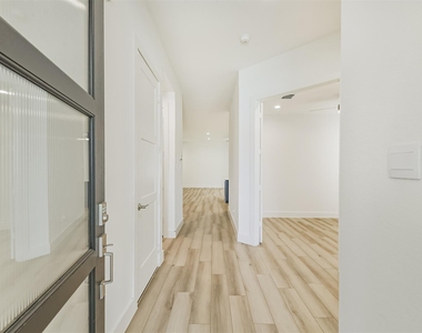 218 Springfield Terrace Court - Photo Thumbnail 3
